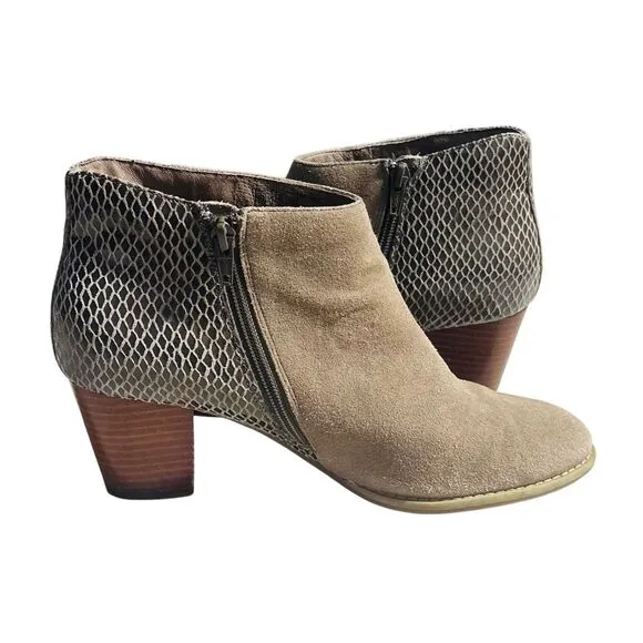 VIONIC Bromley Taupe Ankle Boots Suede Embossed Snakeskin Sz 10 Rubbing on Front