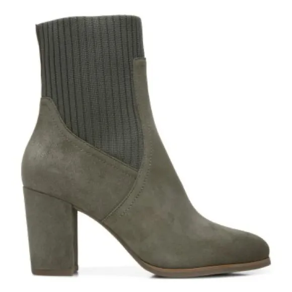 VIONIC Kaylee Ankle Boot in Green Suede Size 8.5