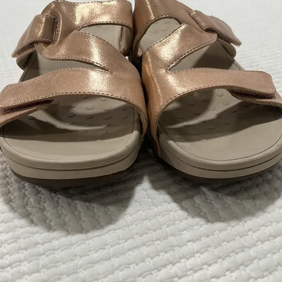 Vionic Pacific Kyla Shoe Rose Gold 8W Slide On Adjustable podiatrist designed