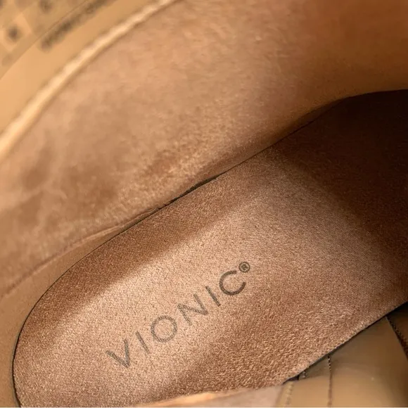 Vionic Rhiannon Oiled Nubuck Women's Ankle Boots size 6.5 1491