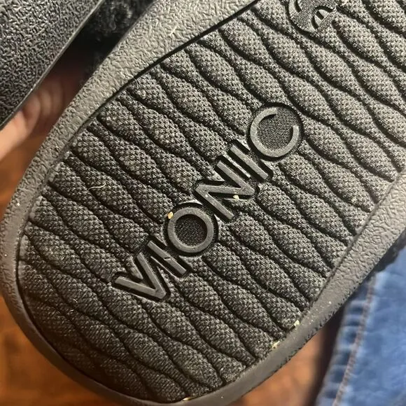 Vionic Black Gemma Faux Shearling Mule Slippers, size 10