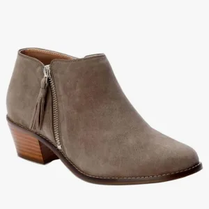 Vionic suede ankle boots 8.5