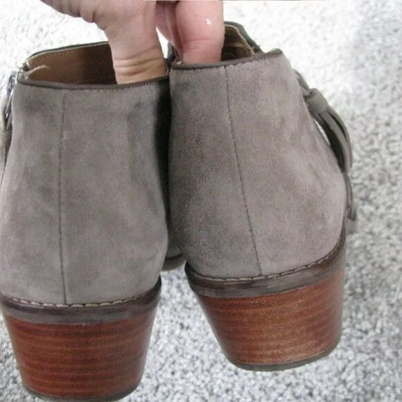 Vionic suede ankle boots 8.5