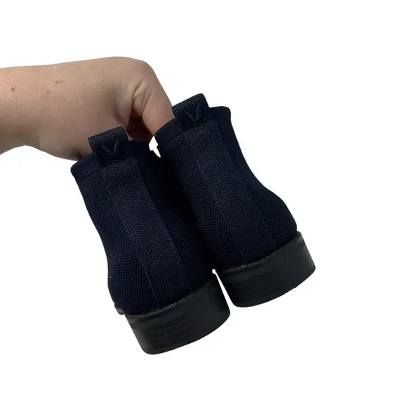 Vivaia Navy Square Toe Water Repellent Ankle Boots Ryan Pro Size 38 or US 7/7.5