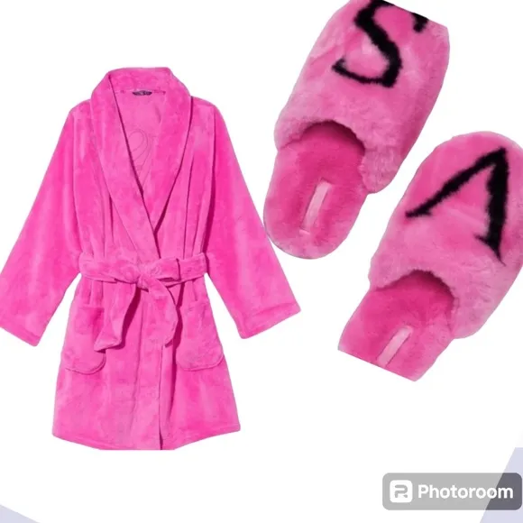 VS Med “Summer Pink” Cozy Robe &amp; Slippers