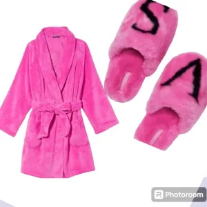 VS Med “Summer Pink” Cozy Robe &amp; Slippers
