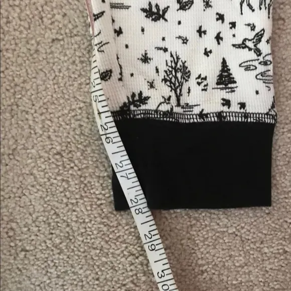 VS POMPOM THERMAL ONESIE VS PINK FAUX FUR SLIPPER