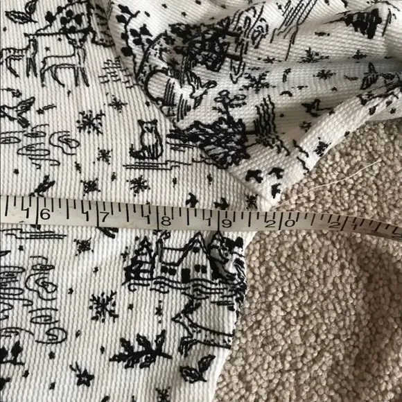 VS POMPOM THERMAL ONESIE VS PINK FAUX FUR SLIPPER