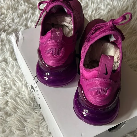W Air Max 270