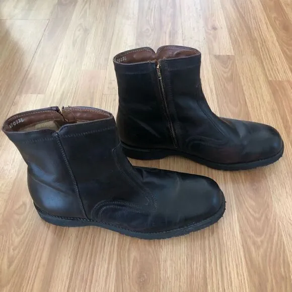 Walk-Over Dark Brown Leather Ankle Boots w/ Vibram Sole