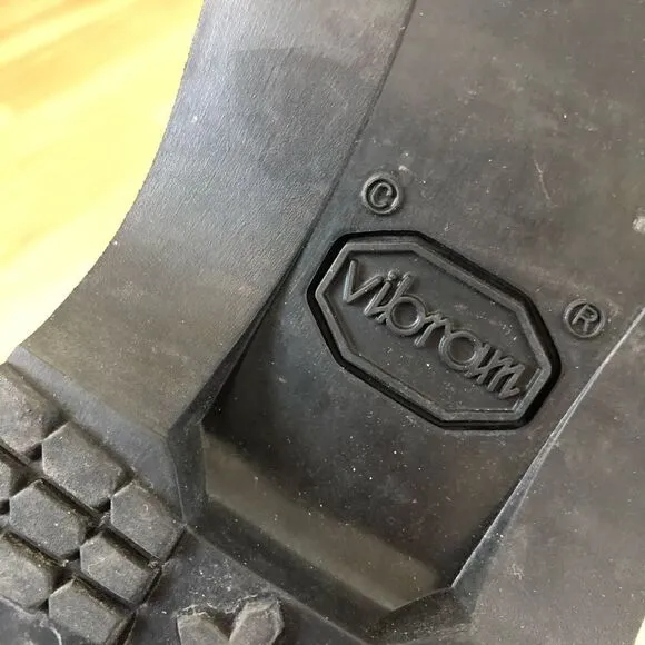 Walk-Over Dark Brown Leather Ankle Boots w/ Vibram Sole