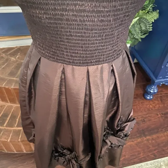 Watters &amp; Watters Brown oragami formal dress with pockets Size 4