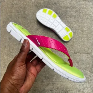 WMNS NIKE COMFORTSTHONGS PINKS LIMES WHITES FOOTBEDS