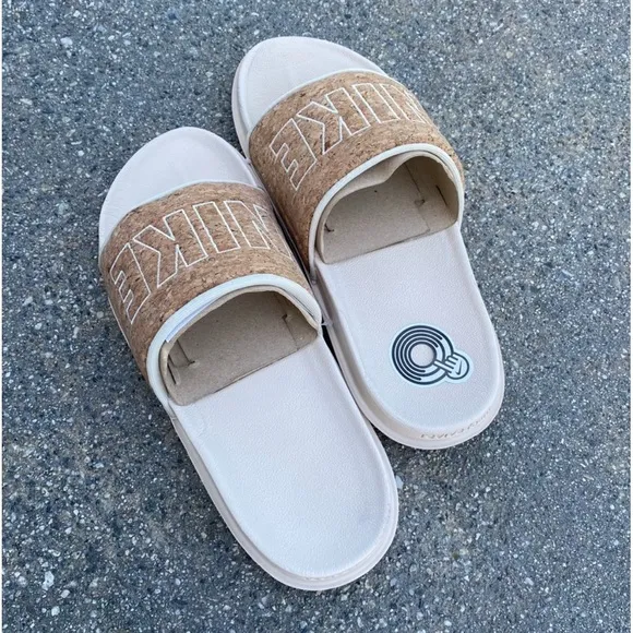 WMNS NIKE OFFCOURT SLIDE WOODY WOOD OFF WOODGRAIN COURT FLIP FLOP SANDAL WHITE
