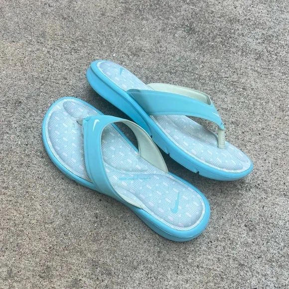 WMNS NIKE ULTRA COMFORT THONG BABY BLUE WHITE FOOTBEDS ZIG ZAG SQUARE