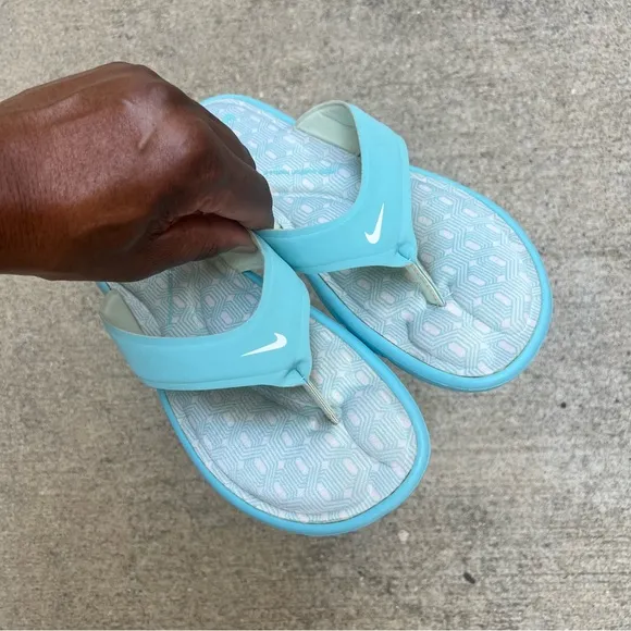 WMNS NIKE ULTRA COMFORT THONG BABY BLUE WHITE FOOTBEDS ZIG ZAG SQUARE