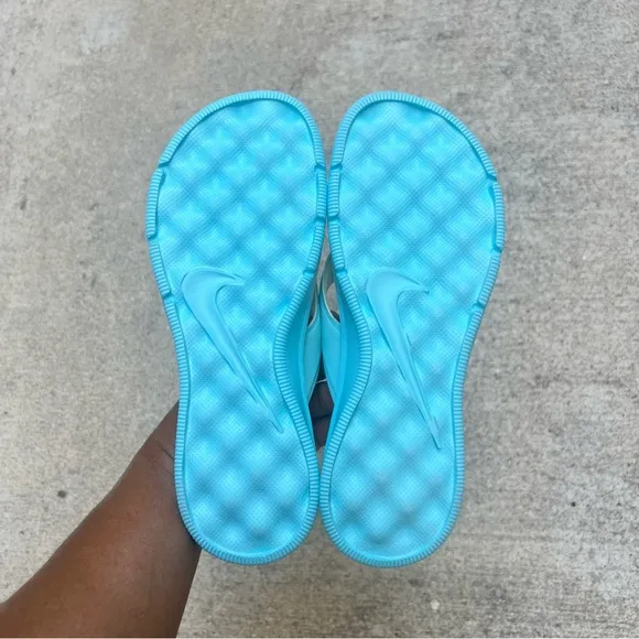 WMNS NIKE ULTRA COMFORT THONG BABY BLUE WHITE FOOTBEDS ZIG ZAG SQUARE
