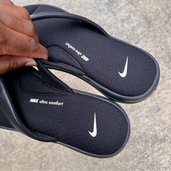 WMNS NIKE ULTRAS COMFORTS 3 THONGS THNG III BLACKS WHITES FOOTBEDS
