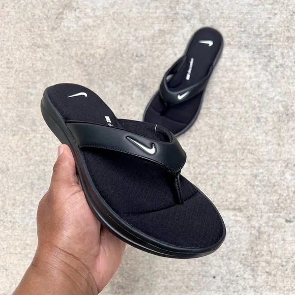WMNS NIKE ULTRAS COMFORTS 3 THONGS THNG III BLACKS WHITES FOOTBEDS