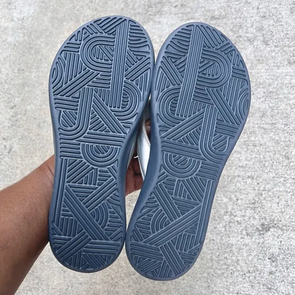 WMNS NIKE ULTRAS COMFORTS 3 THONGS THNG III GREYS SILVERS GRAYS FOOTBEDS