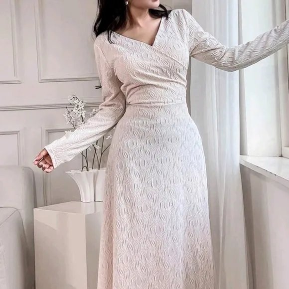 Women V-Neck Long Sleeve Draped Minimalist Casual Dress