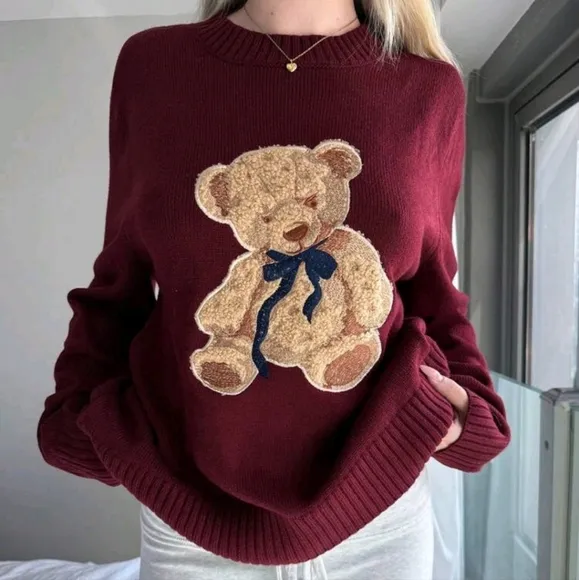 Women Wine Red Bear Graphic Embroidery Long Sleeve Minimalist Graphic