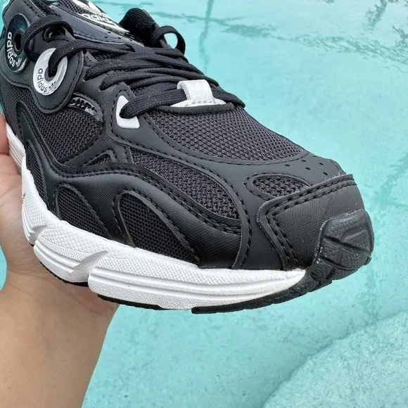 WOMEN'S Adidas Astir Sneaker Black White GY5260