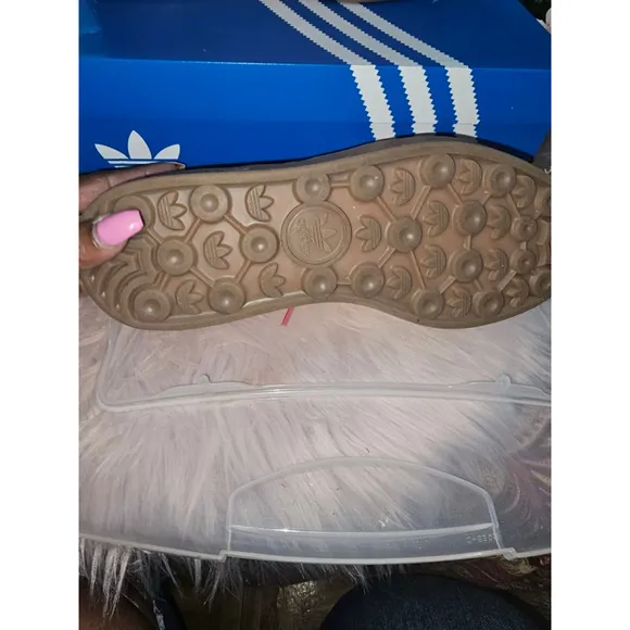 Women's Adidas Gazelle Sneakers Size 8 Pink and Yellow
