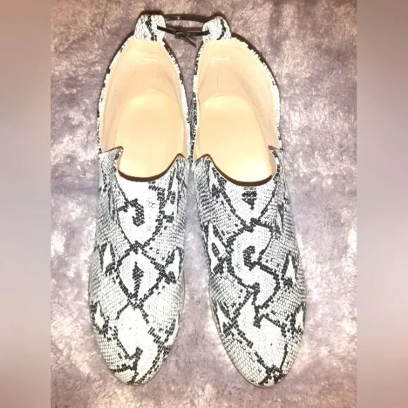 WOMEN'S cut-out ankle boots sz, 8,and 10