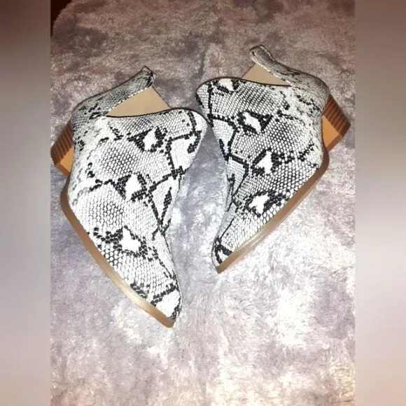 WOMEN'S cut-out ankle boots sz, 8,and 10