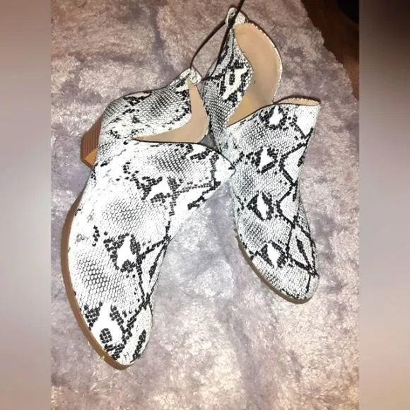 WOMEN'S cut-out ankle boots sz, 8,and 10