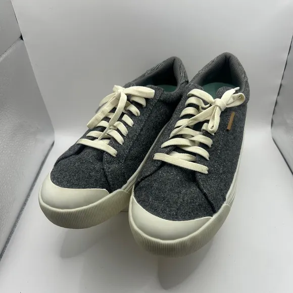 Women's Dr. Scholl's Gray Felt Sneakers Size 8.5