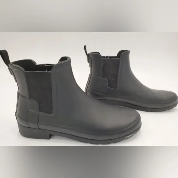 Women's Hunter Chelsea black ankle rain boots