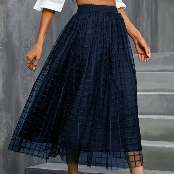 Women's Minimalist Fashionable Mesh Plaid Mini Skirt