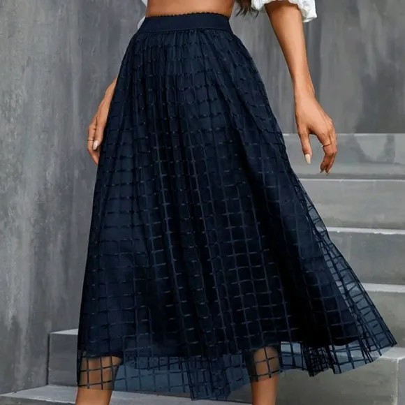 Women's Minimalist Fashionable Mesh Plaid Mini Skirt