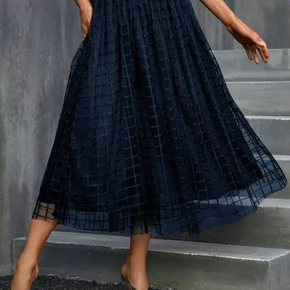 Women's Minimalist Fashionable Mesh Plaid Mini Skirt