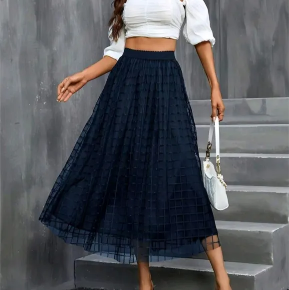 Women's Minimalist Fashionable Mesh Plaid Mini Skirt