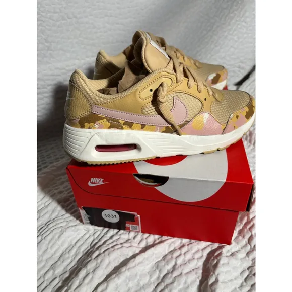 Women's Nike Air Max 1 Sneakers Size 7 Tan Pink