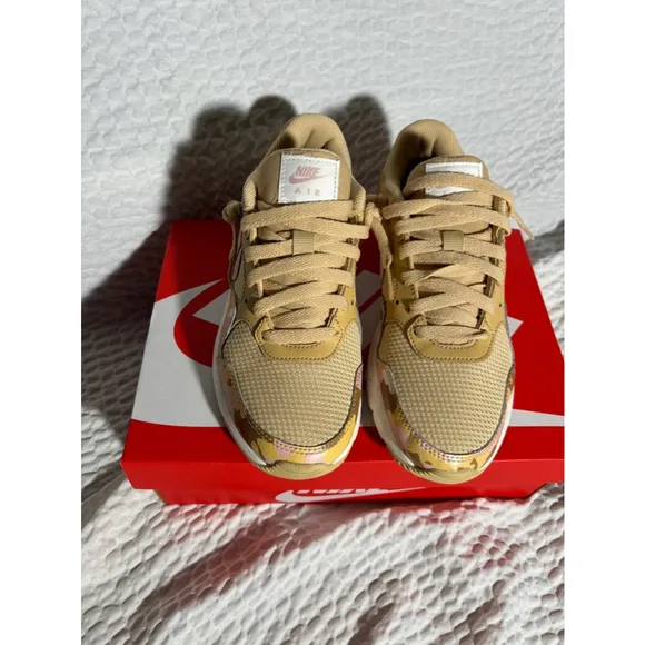 Women's Nike Air Max 1 Sneakers Size 7 Tan Pink