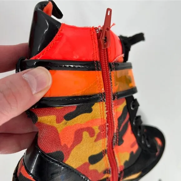Women’s Rouge Helium Orange Black Camo Combat Boots size 7.5