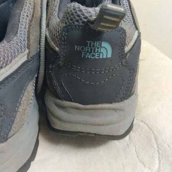 Womens THE NORTH FACE Gray &amp; Blue Hiking Shoes Size 9