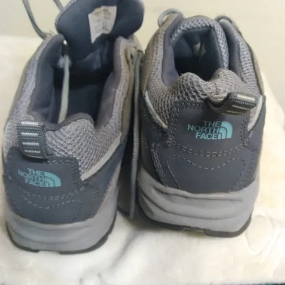 Womens THE NORTH FACE Gray &amp; Blue Hiking Shoes Size 9