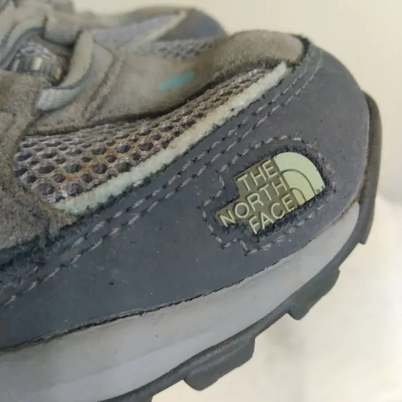 Womens THE NORTH FACE Gray &amp; Blue Hiking Shoes Size 9