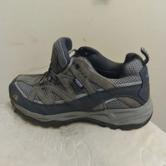 Womens THE NORTH FACE Gray &amp; Blue Hiking Shoes Size 9