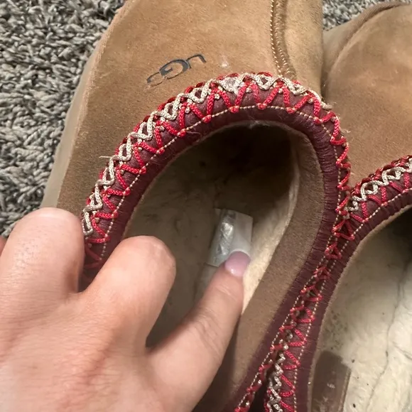 Women’s UGG Tazz Slippers Size 8