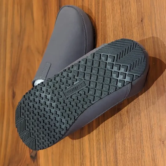Xero Shoes NWT Sunrise Slip-On Gray Men's