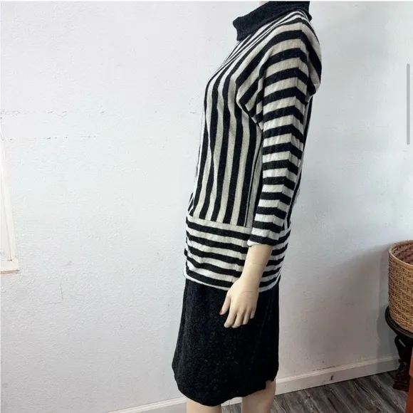 Young momi MATERNITY midi dress minimalist