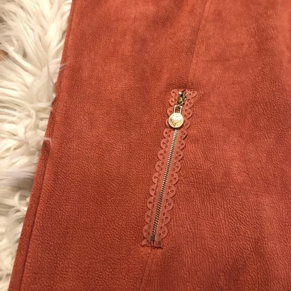 Yumi Burnt Orange Minimalist Textured Zipper Pockets Shift Dress, size S (6US)