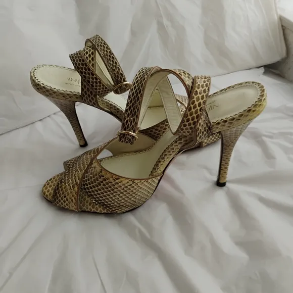 Yves Saint Laurent Rive Gauche luxury heels Snake Skin sz 38
