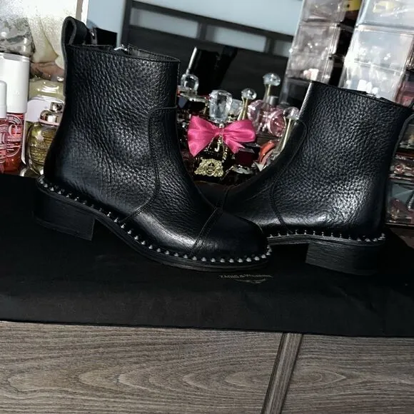 Zadig &amp; Voltaire Empress Clous Textured Leather Ankle Boots NWOB, With Dust Bag